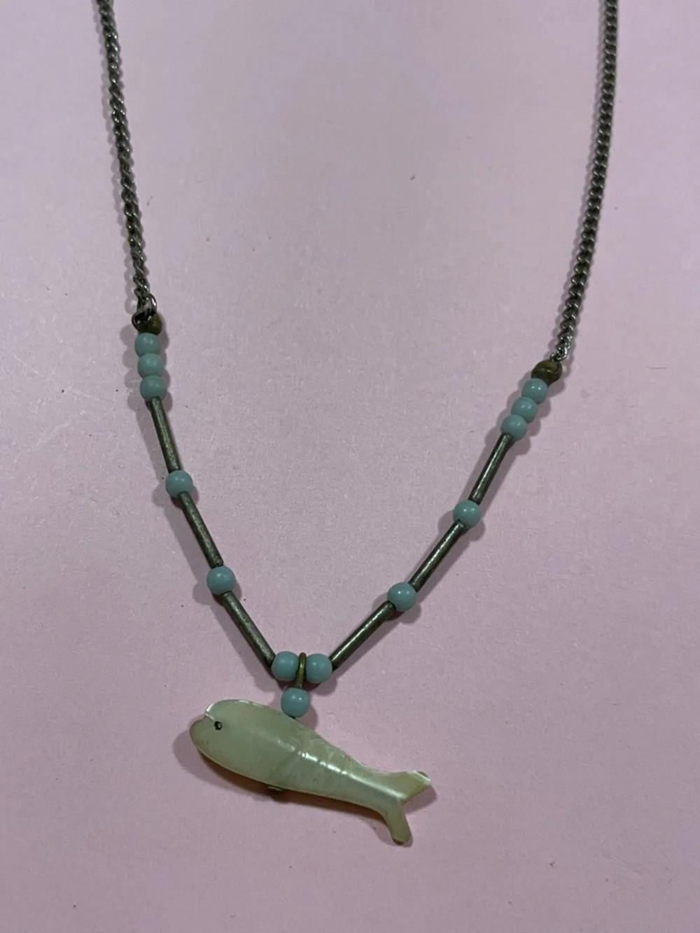 Vintage Mother of Pearl Fish Childs Necklace #9615 💎 SALE